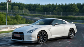 2012 Nissan GT-R: 530 HP, 7:20 'Ring Time